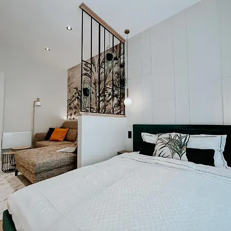 P11 Center Designer *