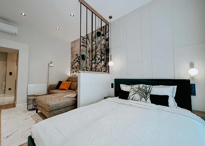 P11 Center Designer *